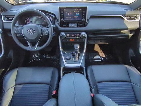 Used 2020 Toyota RAV4 XSE image 15