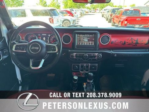Used 2018 Jeep Wrangler Unlimited Rubicon AWD/4WD image 14