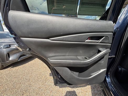 Used 2023 MAZDA CX-30 AWD 2.5 S w/ Select Package image 16