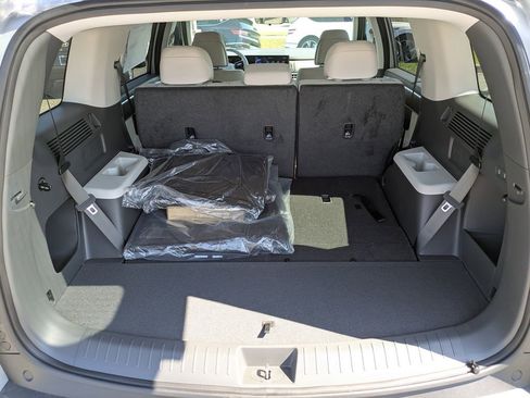 New 2026 Hyundai Santa Fe SE FWD image 12