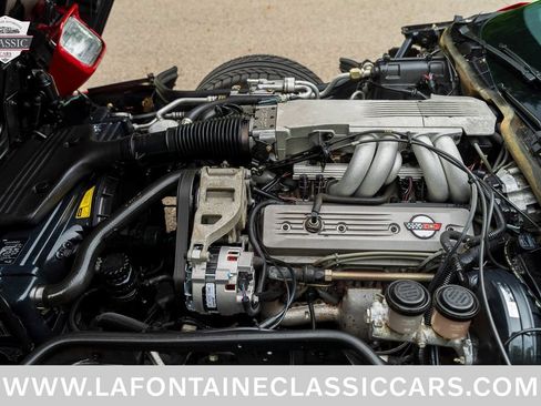 Used 1988 Chevrolet Corvette Convertible RWD image 3