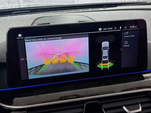 Used 2023 BMW 530i xDrive xDrive w/ Premium Package image 3