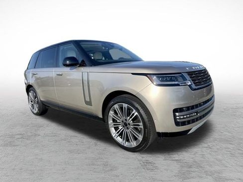 Used 2026 Land Rover Range Rover Long Wheelbase SE AWD/4WD image 3