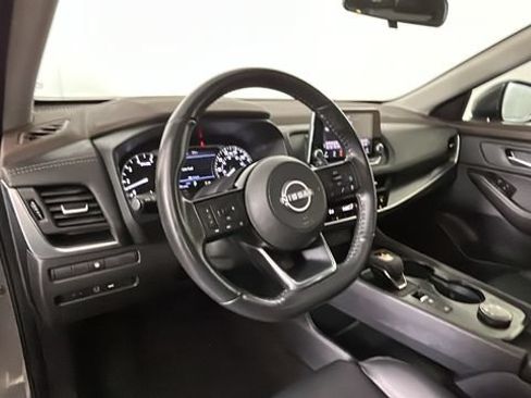 Used 2023 Nissan Rogue SV w/ SV Premium B Package AWD/4WD image 13