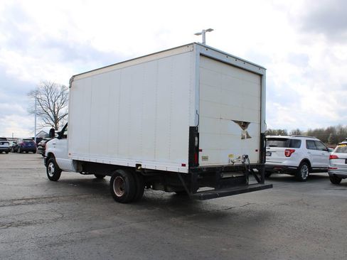 Used 2015 Ford E-350 and Econoline 350 Super Duty image 7