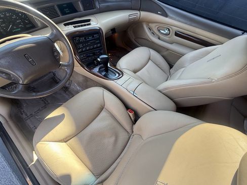 Used 1998 Lincoln Mark VIII LSC RWD image 17