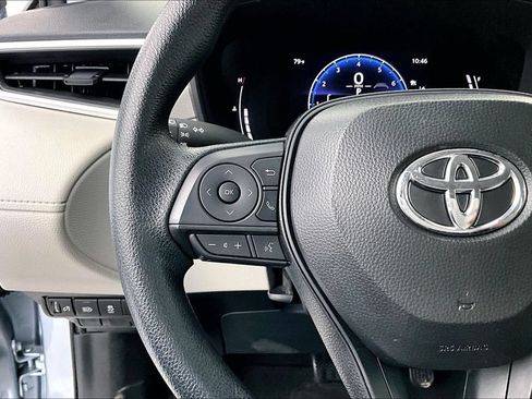 Used 2026 Toyota Corolla Cross L FWD image 23