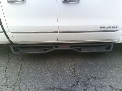 Used 2020 RAM 1500 Big Horn AWD/4WD image 15
