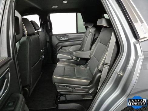 Used 2024 GMC Yukon SLT w/ SLT Luxury Package image 21