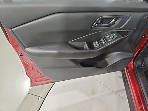 Certified 2025 Nissan Rogue S AWD/4WD image 12