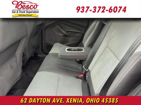 Used 2016 Ford Escape SE image 9