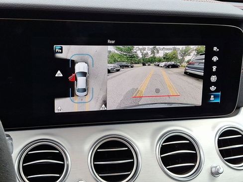 Used 2022 Mercedes-Benz E 53 AMG 4MATIC Sedan image 21