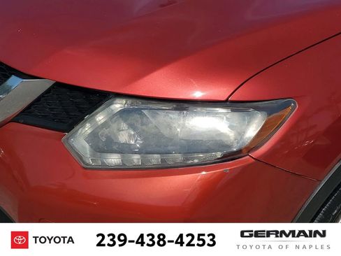 Used 2016 Nissan Rogue S w/ Appearance Package FWD image 17