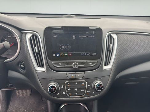 Used 2023 Chevrolet Malibu LT FWD image 22