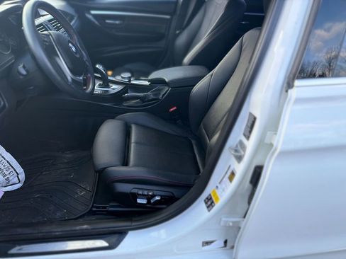 Used 2017 BMW 330i xDrive Sedan image 11
