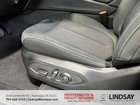 New 2025 Jeep Grand Cherokee Laredo X w/ Luxury Tech Group I image 16