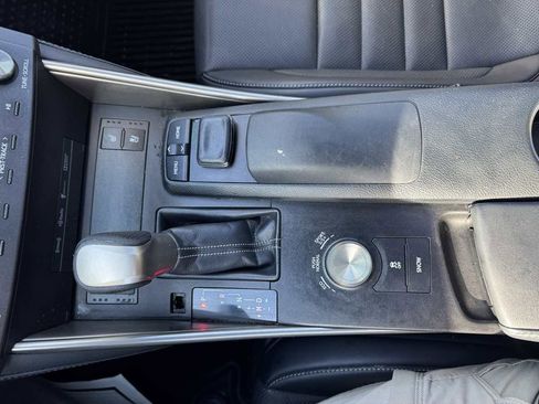 Used 2016 Lexus IS 350 AWD image 36