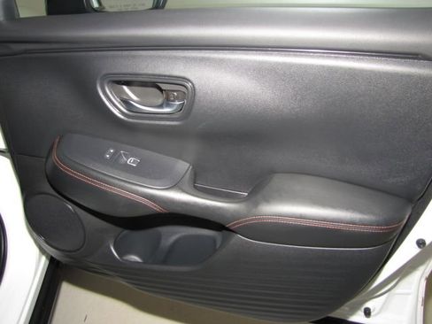 Certified 2024 Honda HR-V Sport image 19