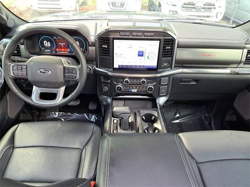 Used 2022 Ford F150 Lariat w/ Equipment Group 502A High image 7