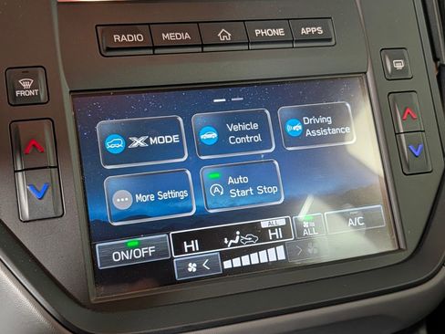 Used 2024 Subaru Crosstrek 2.0i w/ Crosstrek Mirror Package image 28