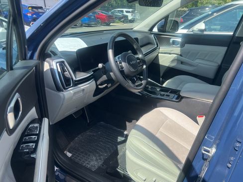 Used 2024 Kia Sorento SX FWD image 5
