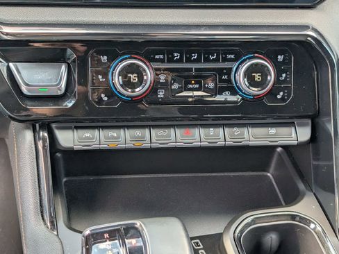 Certified 2023 GMC Sierra 1500 AT4 w/ AT4 Premium Package image 26