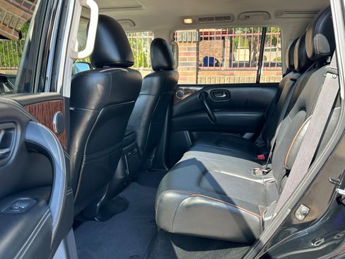 Used 2020 Nissan Armada SL w/ Premium Package AWD/4WD image 7