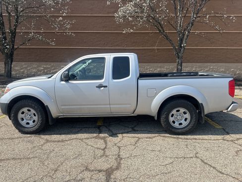 Used 2021 Nissan Frontier S image 12