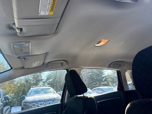 Used 2015 Honda Fit LX image 21