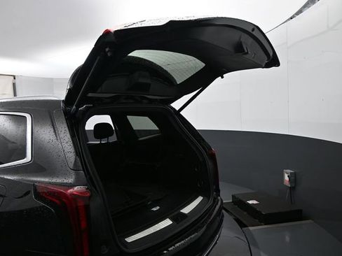 Used 2023 Cadillac XT6 Premium Luxury image 30