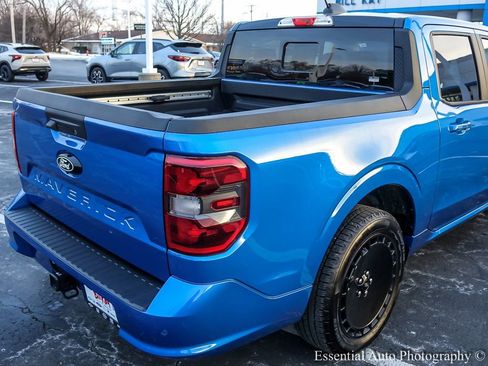 Used 2025 Ford Maverick Lobo image 11