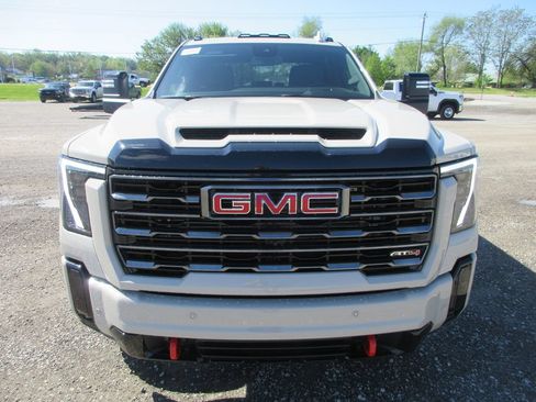 New 2026 GMC Sierra 2500 AT4 AWD/4WD image 12