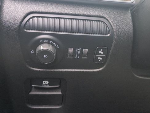 Used 2023 Jeep Grand Wagoneer 4WD w/ Rear Seat Video Group 1 image 17
