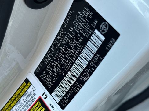 Used 2025 Toyota Camry LE FWD image 25