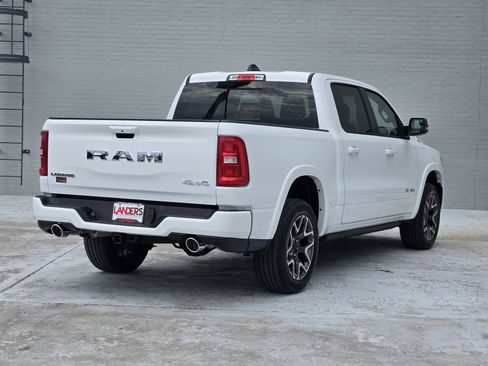 New 2026 RAM 1500 Laramie AWD/4WD image 4