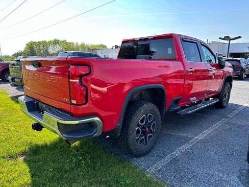 Used 2024 Chevrolet Silverado 3500 LTZ w/ LTZ Convenience Package AWD/4WD image 4