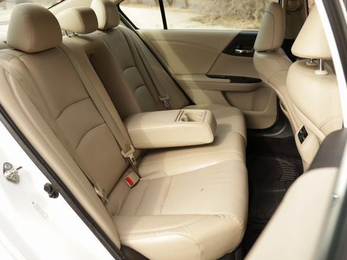 Used 2014 Honda Accord EX-L image 29