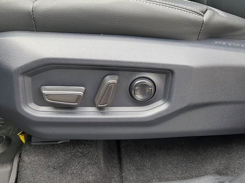 New 2026 Toyota Tundra Limited AWD/4WD image 8