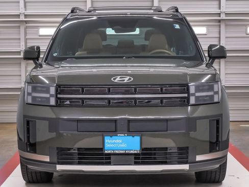 Used 2025 Hyundai Santa Fe Limited FWD image 4