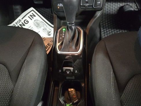 Used 2022 Jeep Renegade Altitude image 36