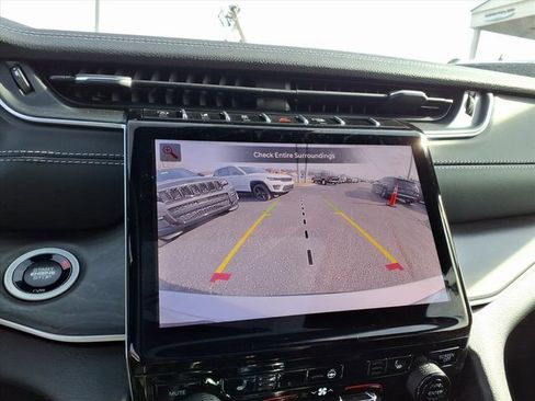 New 2025 Jeep Grand Cherokee L Limited image 17