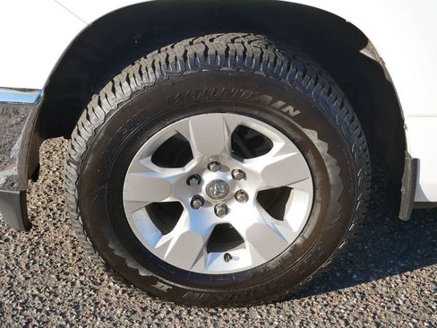 Used 2023 RAM 1500 Big Horn AWD/4WD image 8