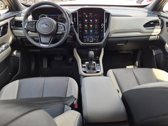 Used 2025 Subaru Forester Limited AWD/4WD image 29