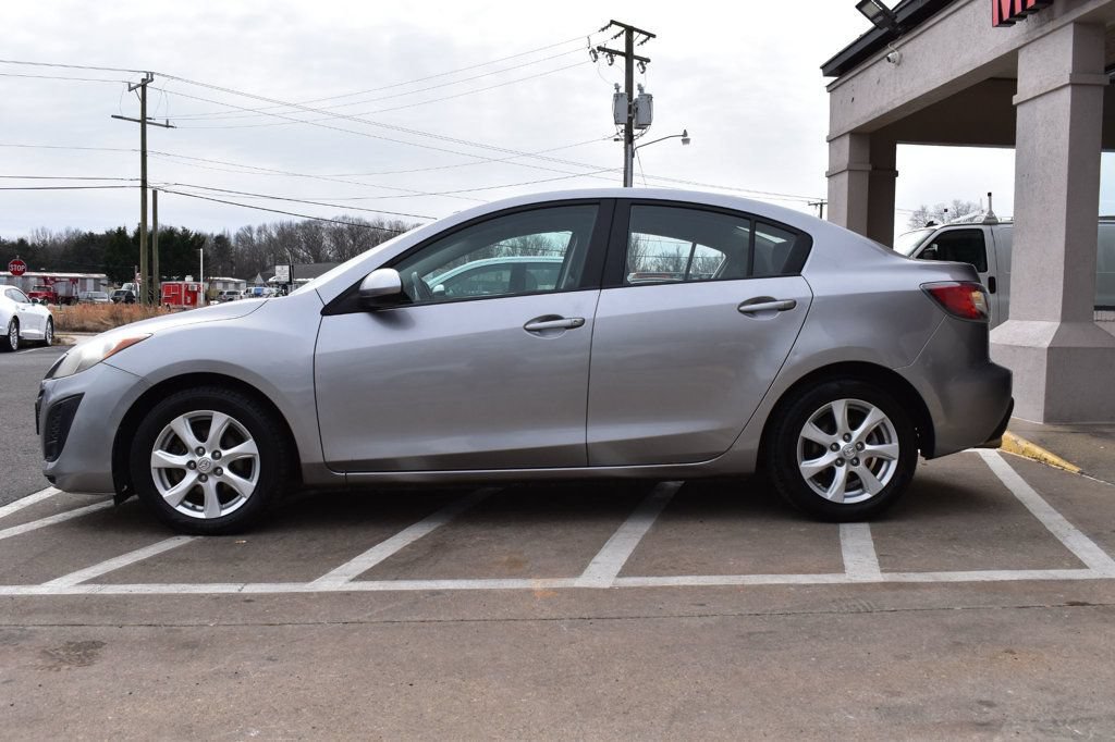 Used 2011 MAZDA MAZDA3 i Touring FWD image 5