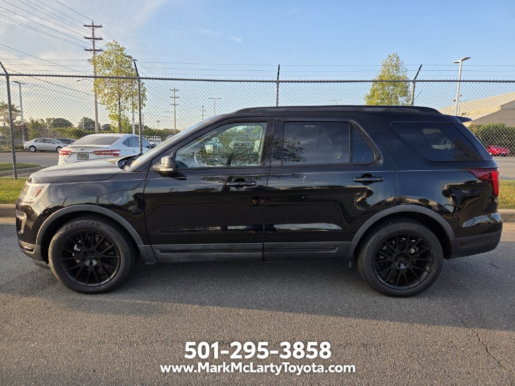 Used 2018 Ford Explorer Sport w/ Equipment Group 401A AWD/4WD image 7