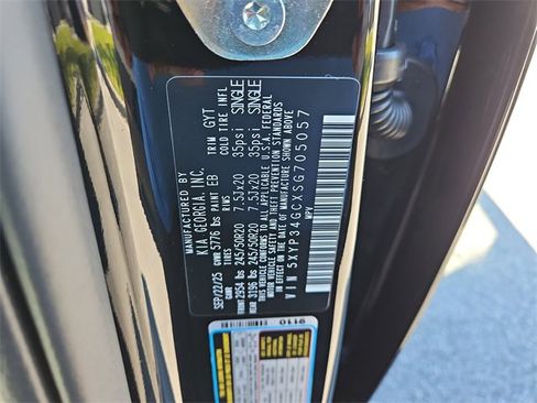 New 2025 Kia Telluride EX w/ EX Captain's Chair Package image 27