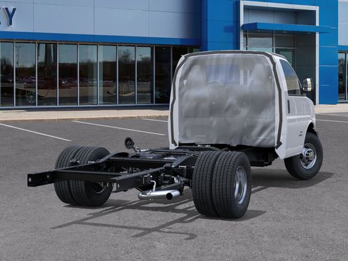 New 2025 Chevrolet Express 3500 1WT w/ Power Convenience Package image 43