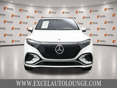 Used 2023 Mercedes-Benz EQS 580 4MATIC SUV image 8