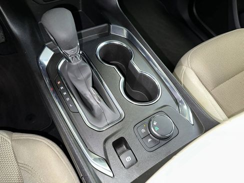 Certified 2023 Chevrolet Traverse LS image 12