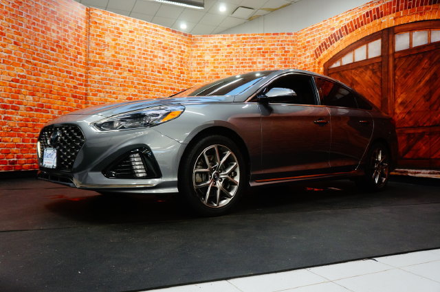 Used 2019 Hyundai Sonata Limited FWD image 2
